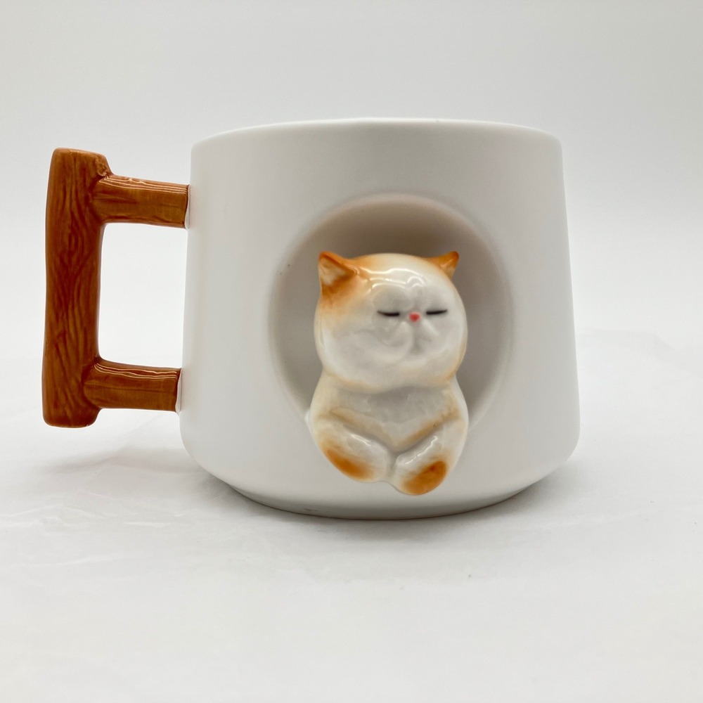Coffee Mug 3D Cat in Cubby 10oz White Orange Faux Wood Handle Unbranded